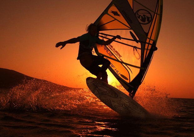 sunrise_windsurfing_by_blindrider